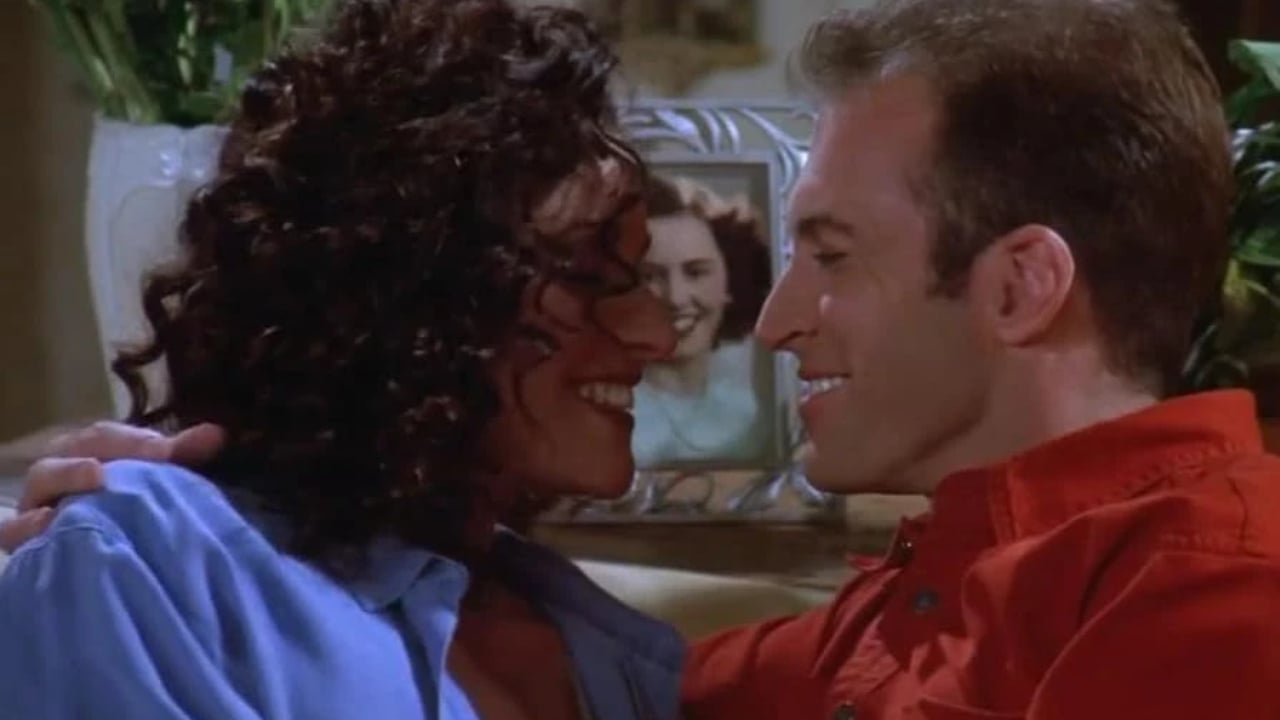 Julia Louis-Dreyfus and Scott Patterson in Seinfeld (1989)